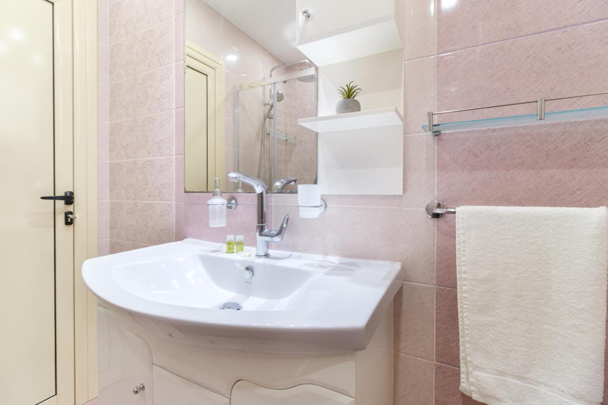 Riverside 2-Bedroom Apartment Plovdiv Extérieur photo