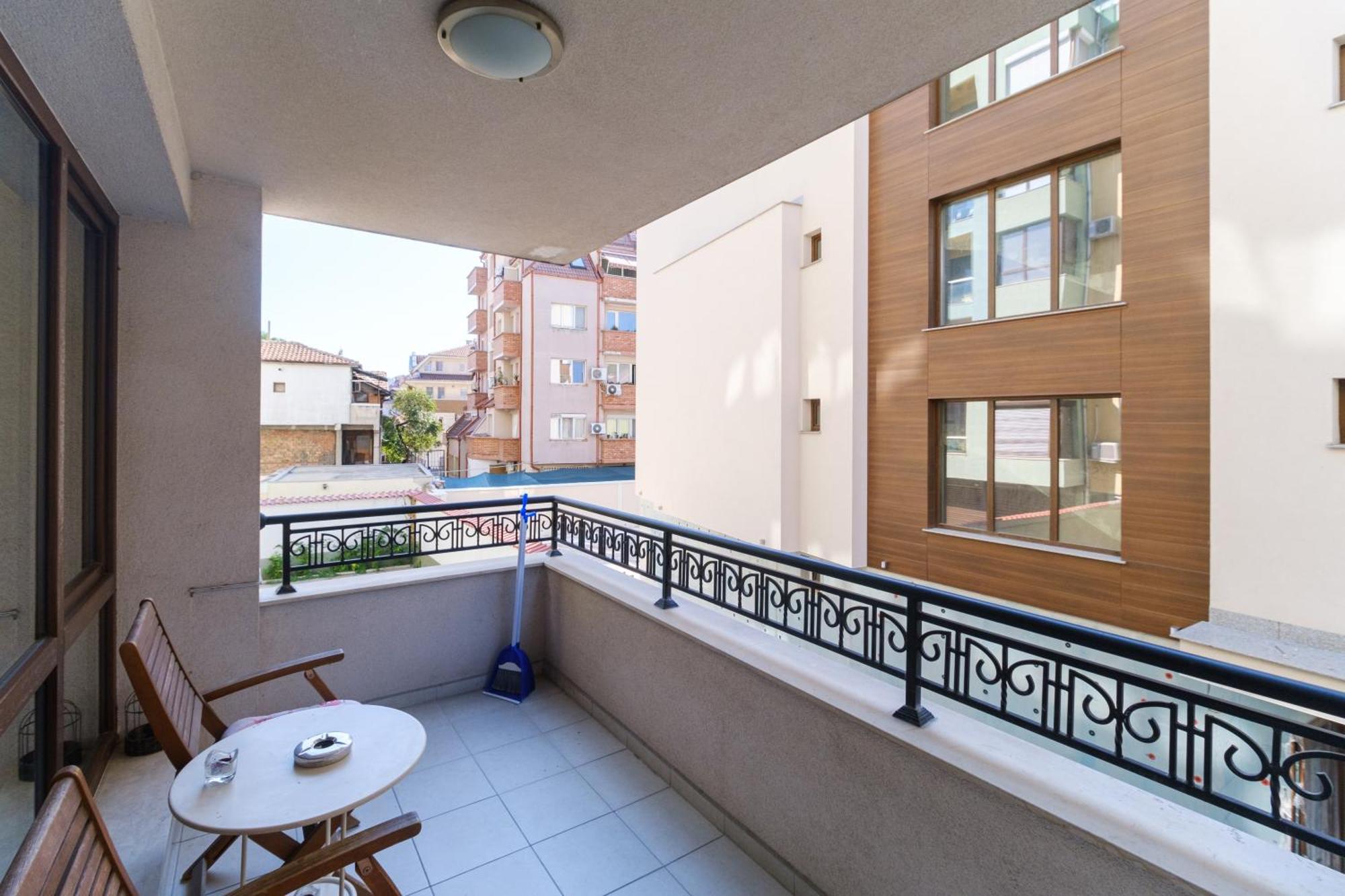 Riverside 2-Bedroom Apartment Plovdiv Extérieur photo